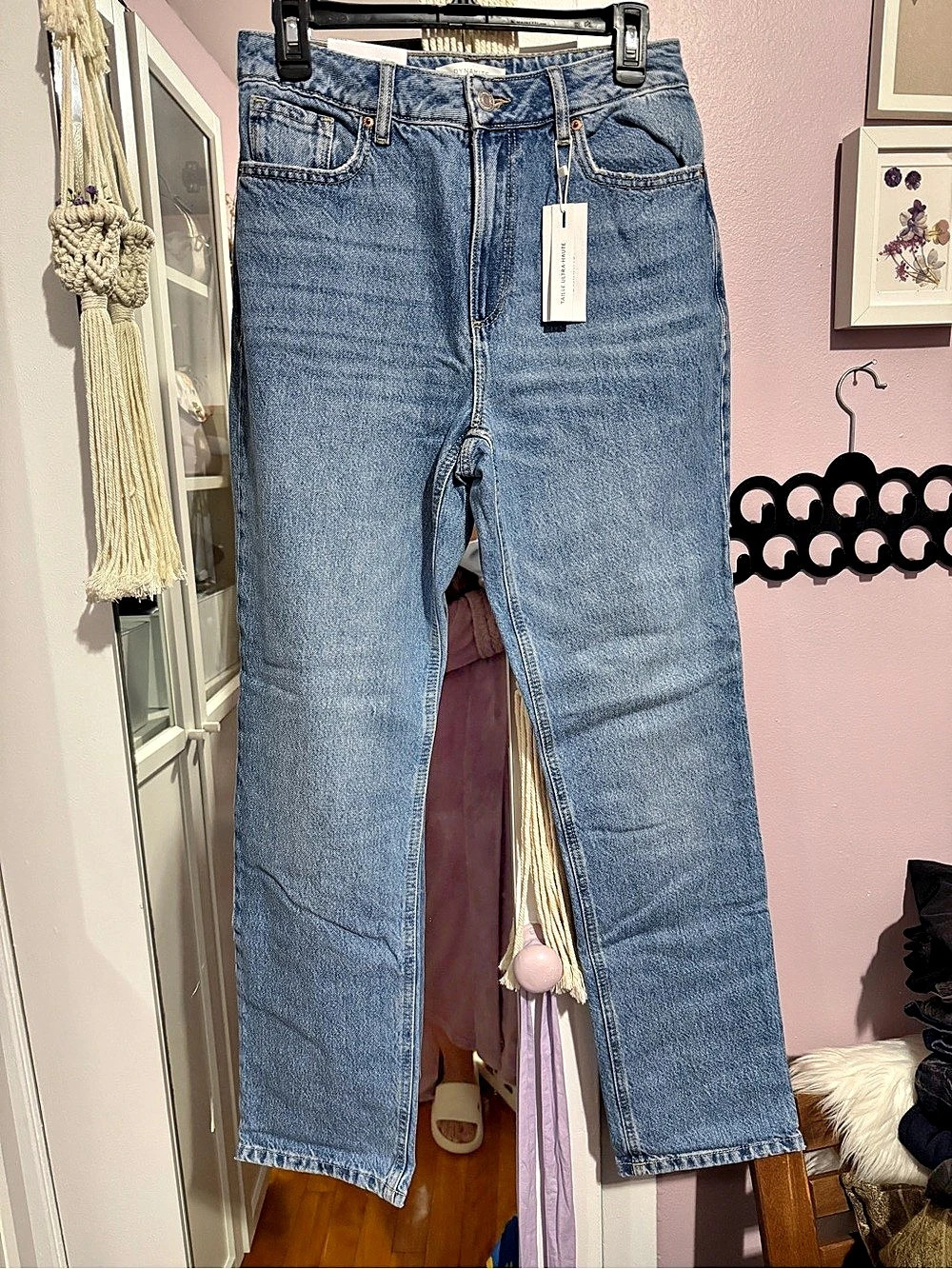 Dynamite Irina Straight Leg Jeans in Blue Waist 28 NWT